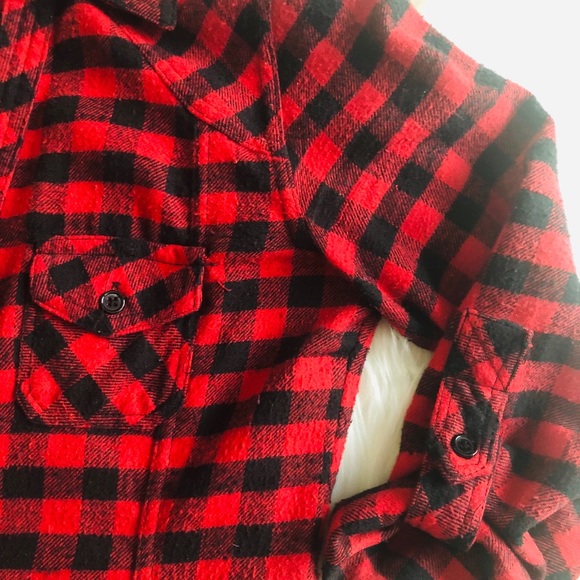 🛑SOLD🛑Red Buffalo Check Flannel Button Down - Picture 2 of 5